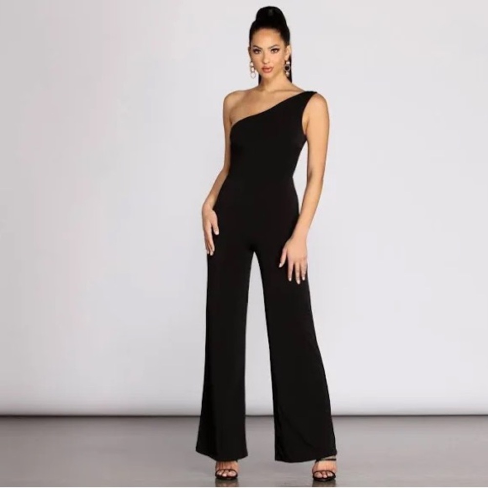 Windsor black One Shoulder Jumpsuit